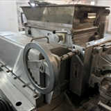 Rheon 2 lanes multi-extruding & encrusting line (2)