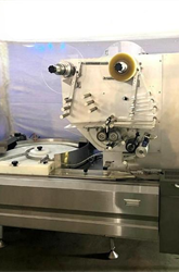 Fine Food Machine Candy Mini Wrapper w/ Built-In Vibratory Feeder